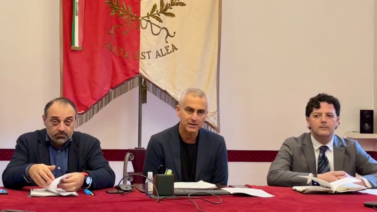 Rimini, ecco la previsione di bilancio: "Tuteliamo ceto medio e i fragili, investiamo su ex alberghi e colonie" - 