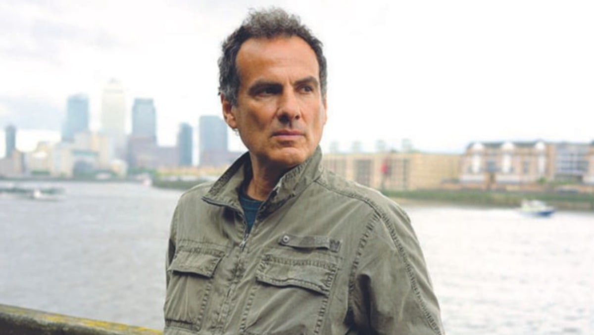 Andrea De Carlo annuncia: "Il mio prossimo libro su Federico Fellini" - Andrea De Carlo