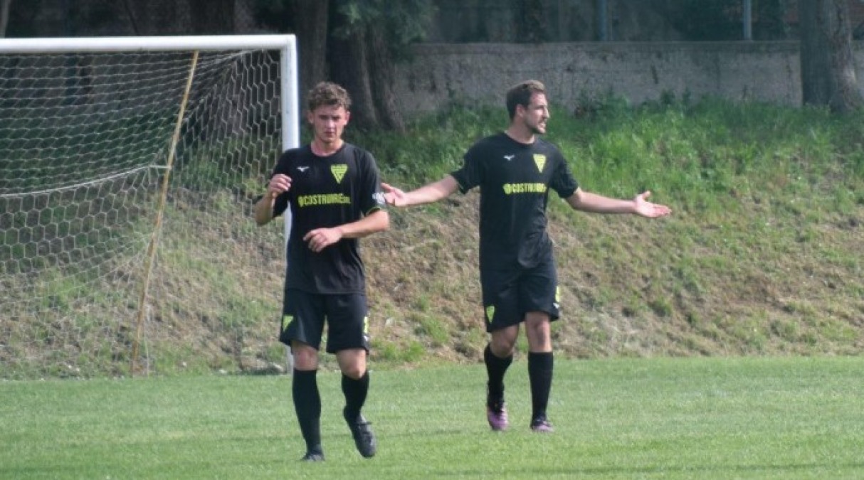 Calcio Prima, Giorgini: 'Il Victoria non è in flessione, abbiamo subito un solo ko' - A destra Nicholas Giorgini