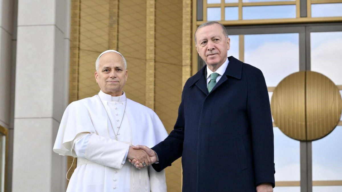 Il Papa vede Erdogan, alla ricerca di ponti per la pace - © Ansa