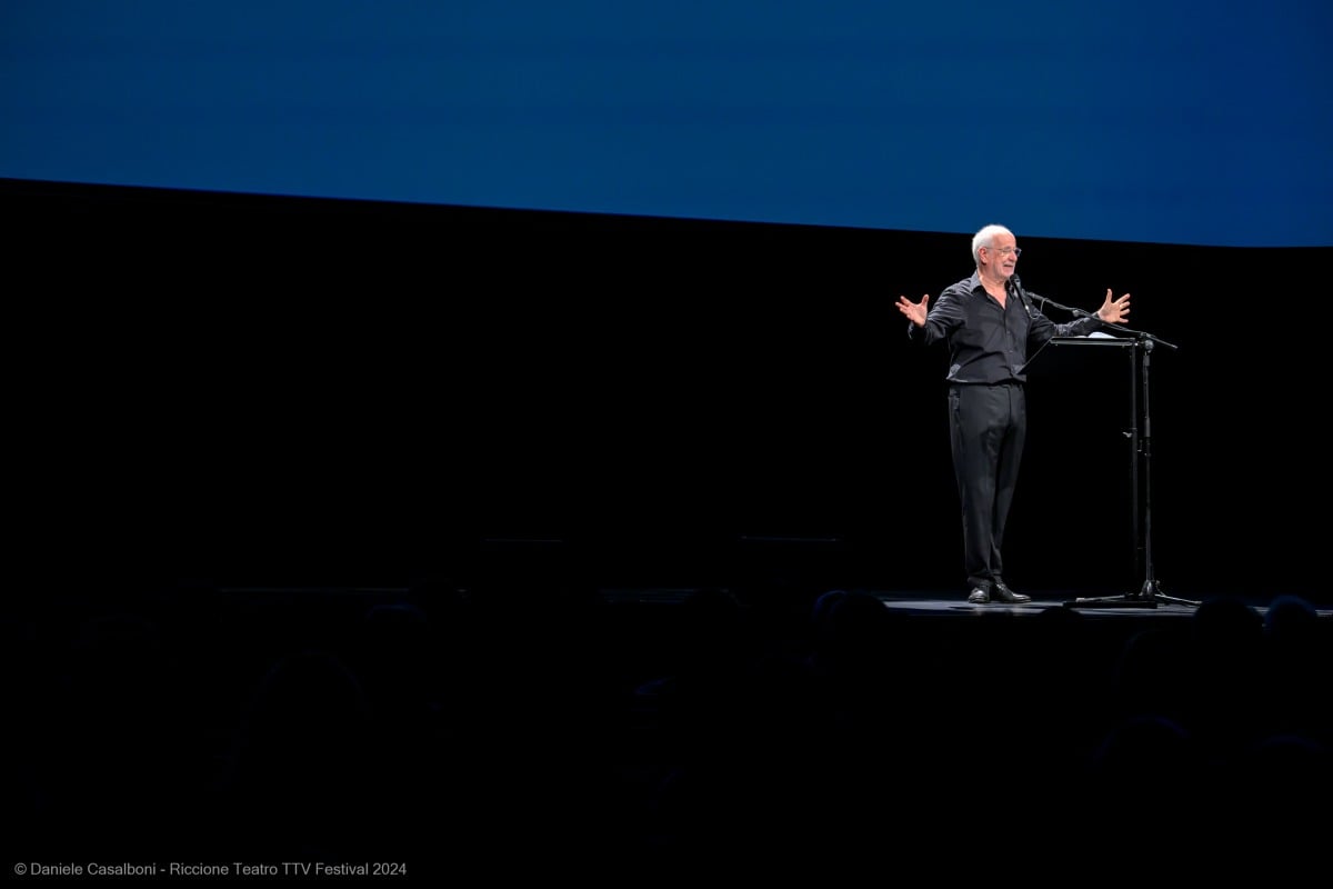 Toni Servillo omaggia Enzo Moscato a Riccione con ‘Partitura’ - Ph Casalboni