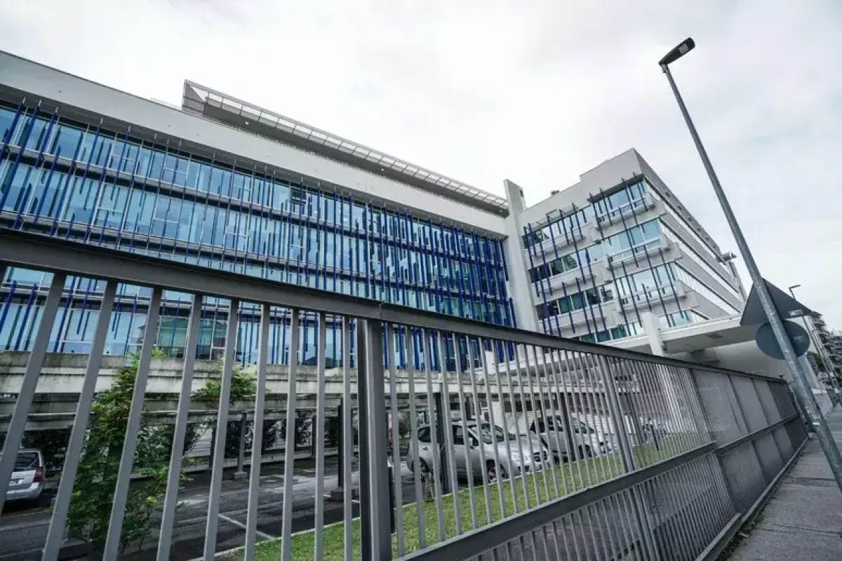 Assalto alla redazione torinese de La Stampa - © Ansa