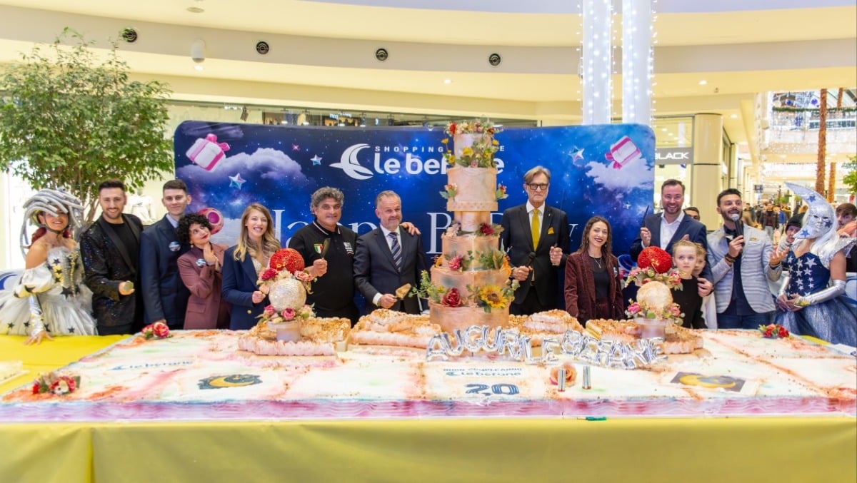 Le Befane festeggiano 20 anni, il sindaco: "Centri commerciali non sono nemici dei negozi di vicinato" - 