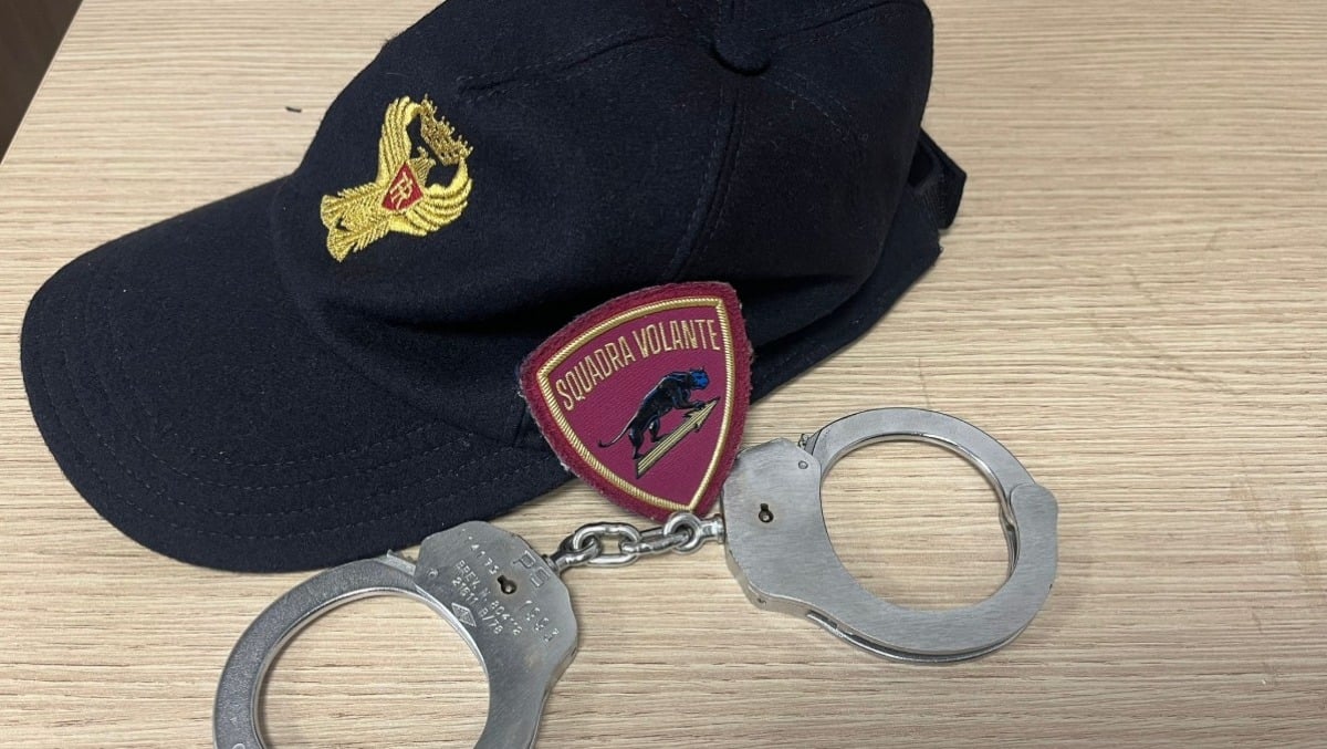 Scatta l'allarme al ristorante, ladro in fuga prende a pugni la Polizia: arrestato a Rimini - 