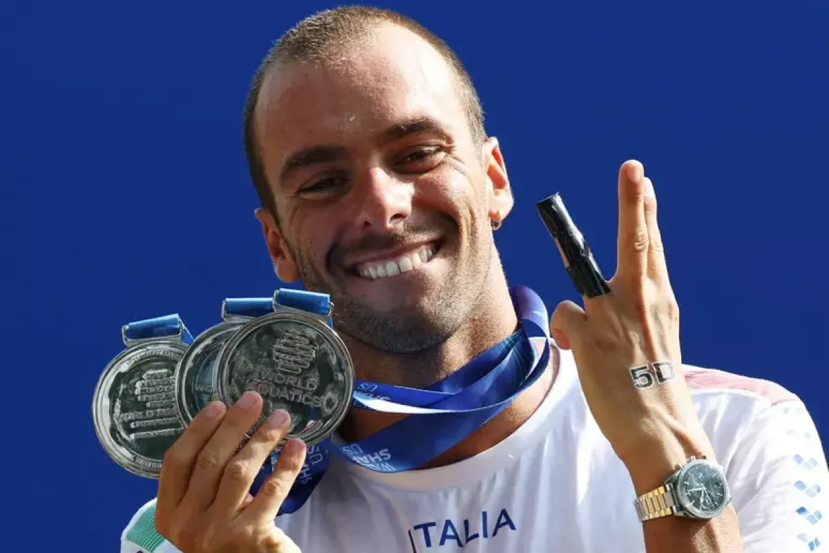 Milano-Cortina 2026, Gregorio Paltrinieri sarà il primo tedoforo: al via sabato il viaggio della fiaccola olimpica - © Ansa