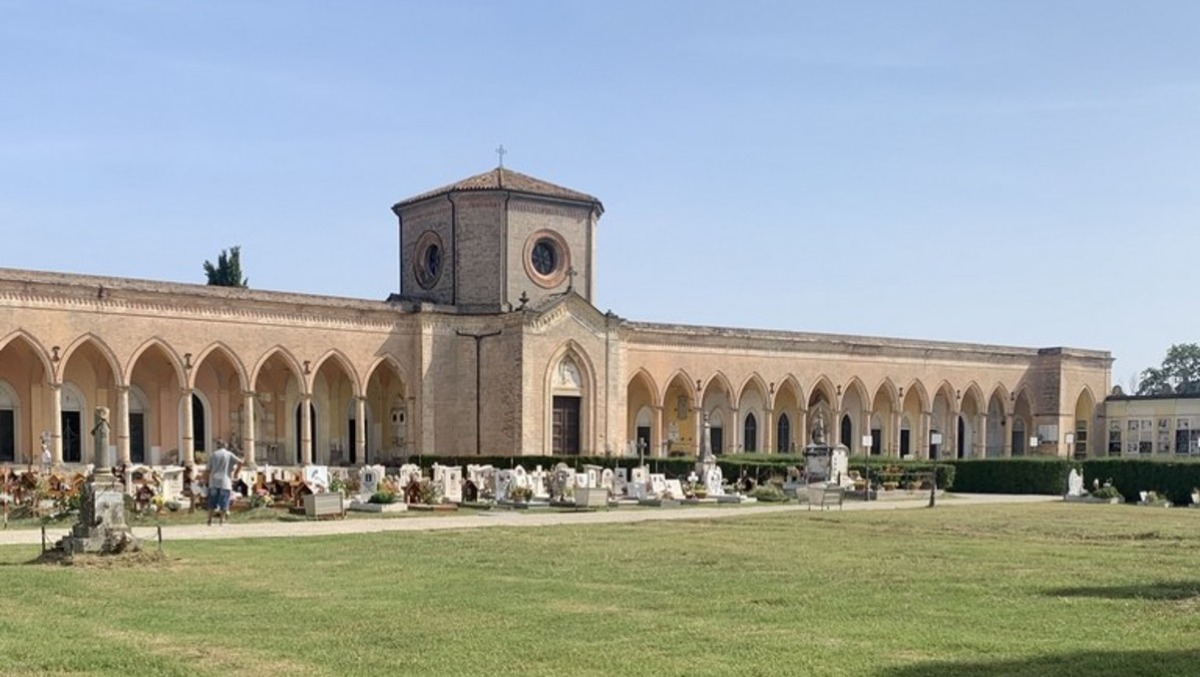 Santarcangelo, 300.000 euro investiti per manutenzione e ampliamento cimiteri - Cimitero comunale di Santarcangelo