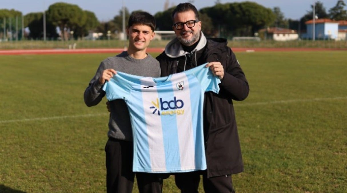 Calciomercato, Misano da urlo: tesserato Francesco Scarponi - Scarponi con il presidente Manzi