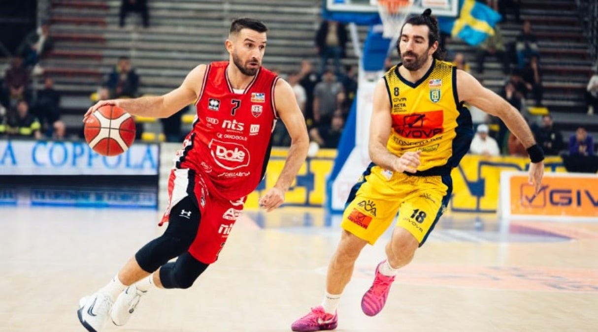 Basket A2, Dole corsara a Scafati con autorità (79-82) - Foto Givova Scafati