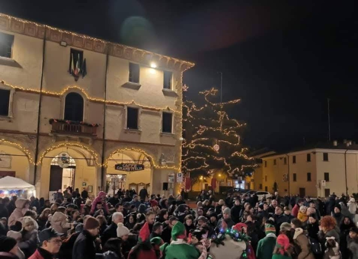 Novafeltria, torna l'iniziativa natalizia per incentivare il commercio locale - 