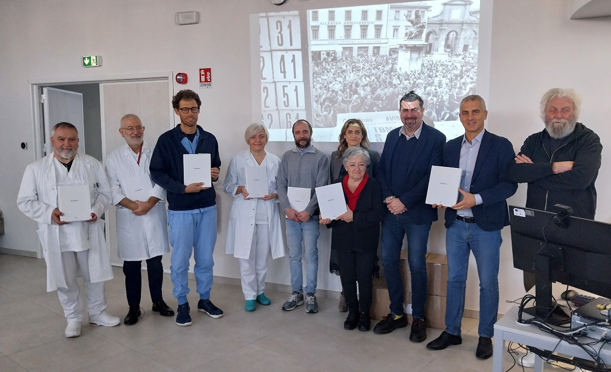 Un volume sulla storia di Rimini donato a tutti i pazienti dell'ospedale: la bella donazione dell'editore - 