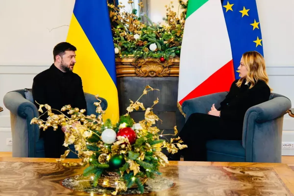 Trump attacca Zelensky e l’Europa mentre il leader ucraino incontra Meloni a Roma - Il presidente Zelensky a Palazzo Chigi © Ansa/Epa