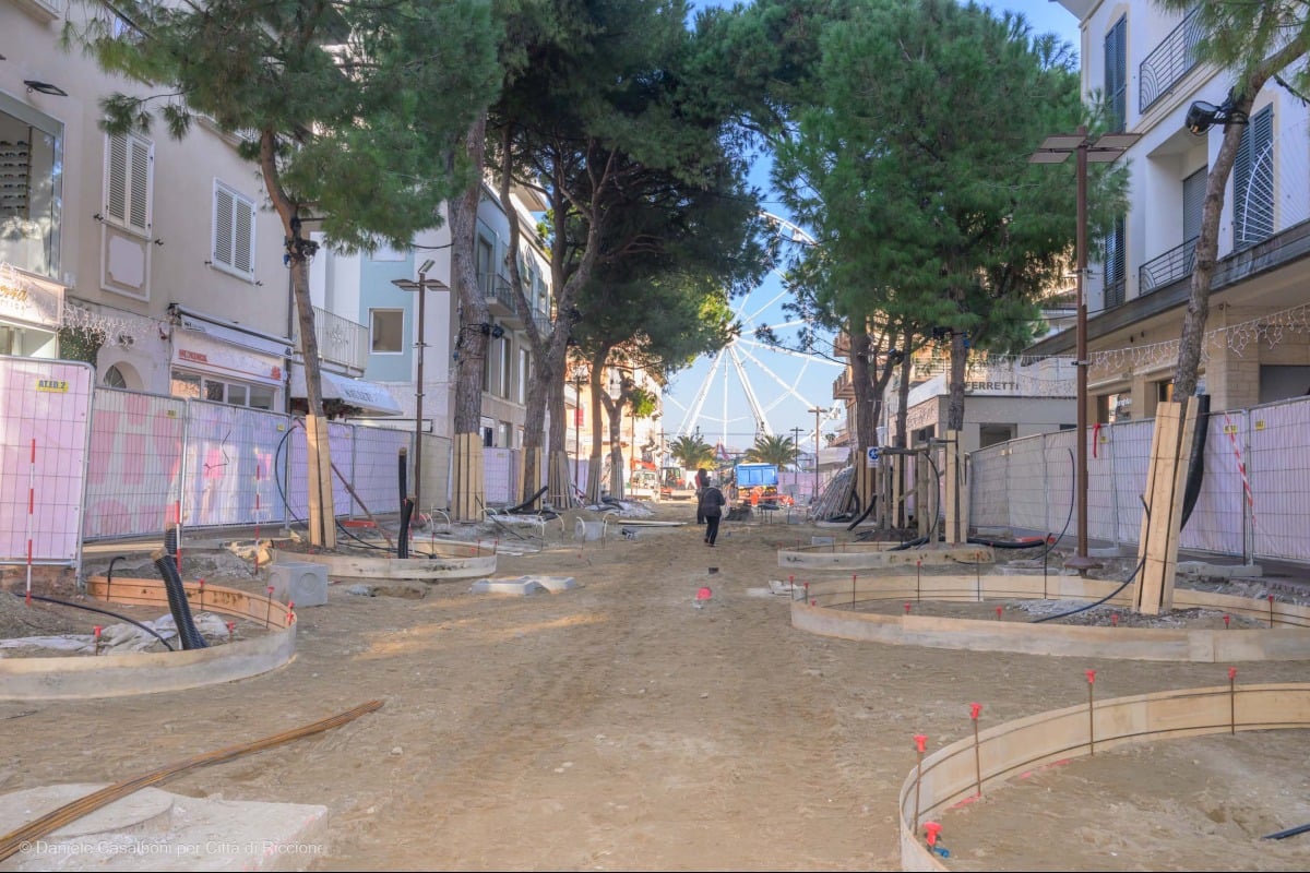 Il Comune garantisce un servizio di vigilanza notturna nel cantiere per il nuovo viale Ceccarini - Cantiere viale Ceccarini