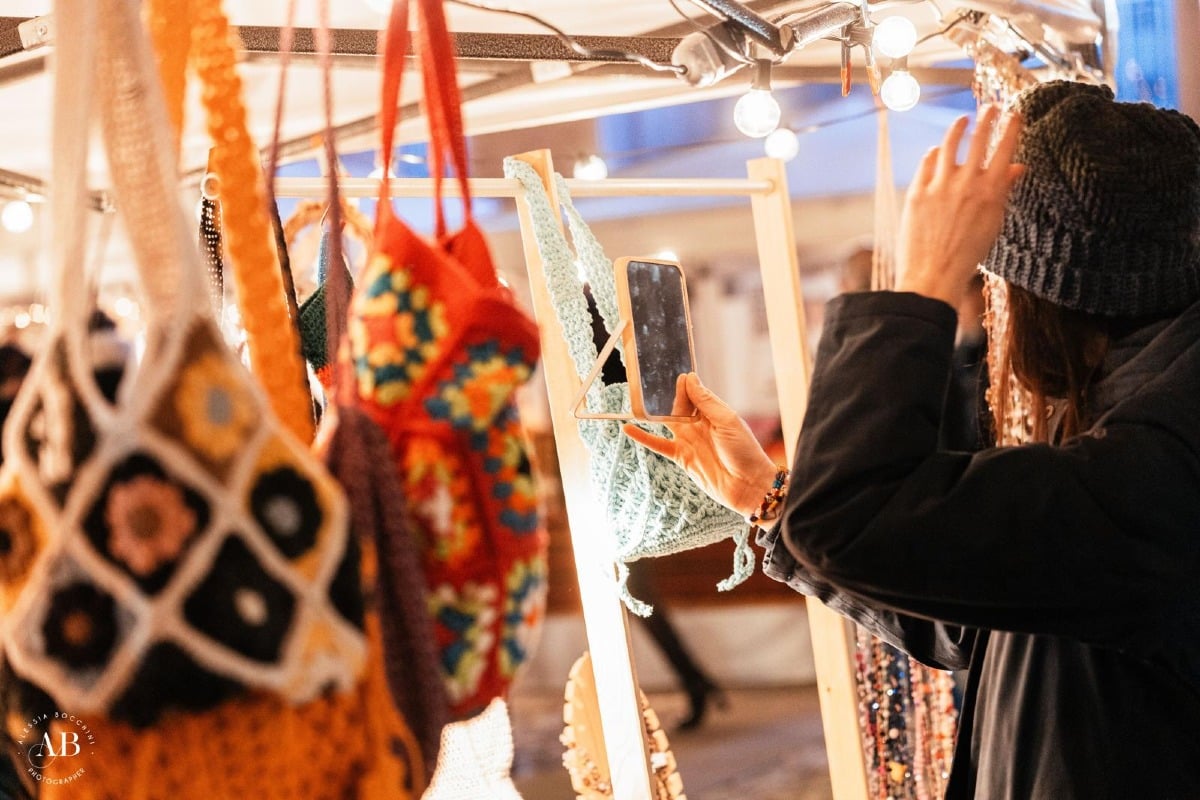 La sfida delle vetrine accende Santarcangelo: in palio 250 euro per lo scatto più fortunato - 