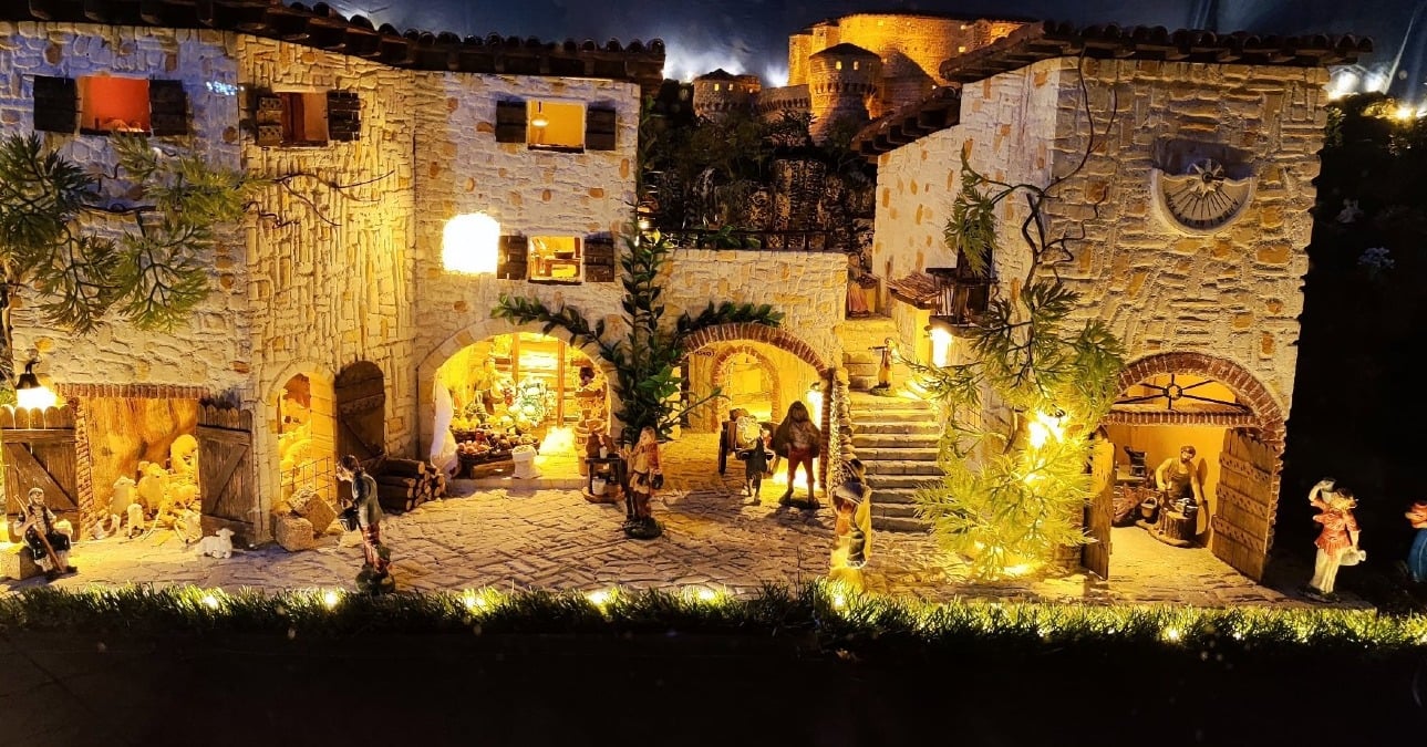 La magia di Natale si accende in Alta Valmarecchia: torna il presepe di Ponte Santa Maria Maddalena - Il presepe di Mirko Fonti a Ponte Santa Maria Maddalena