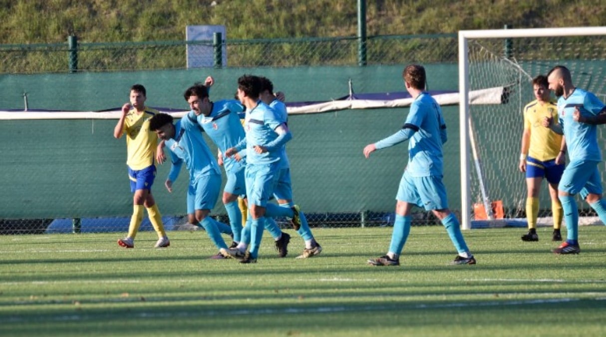 Calcio RSM, il Tre Fiori si conferma leader: 4-0 alla Libertas - Il Fiorentino esulta (foto FSGC/Onofri)
