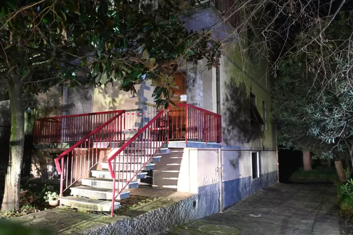 Cadavere trovato in un baule nel Fiorentino: è giallo - © Ansa