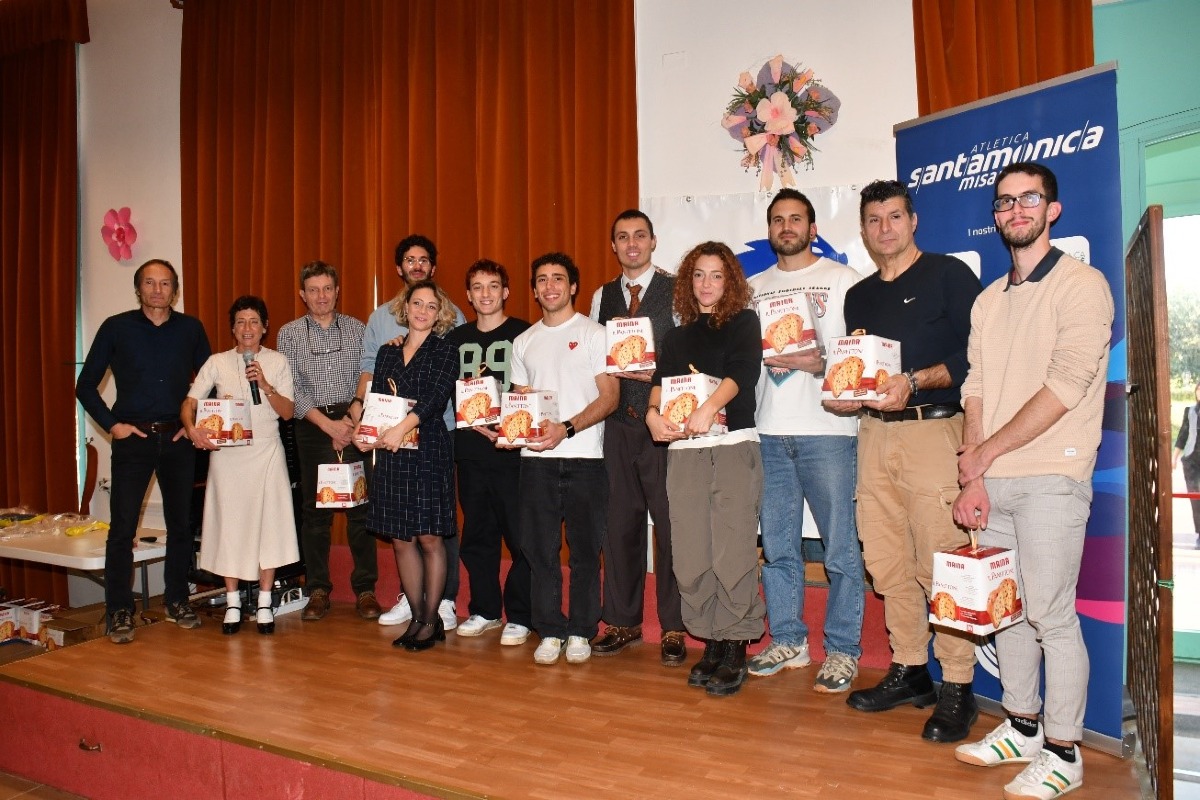 Atletica Santamonica celebra il 2025 tra record e successi - 