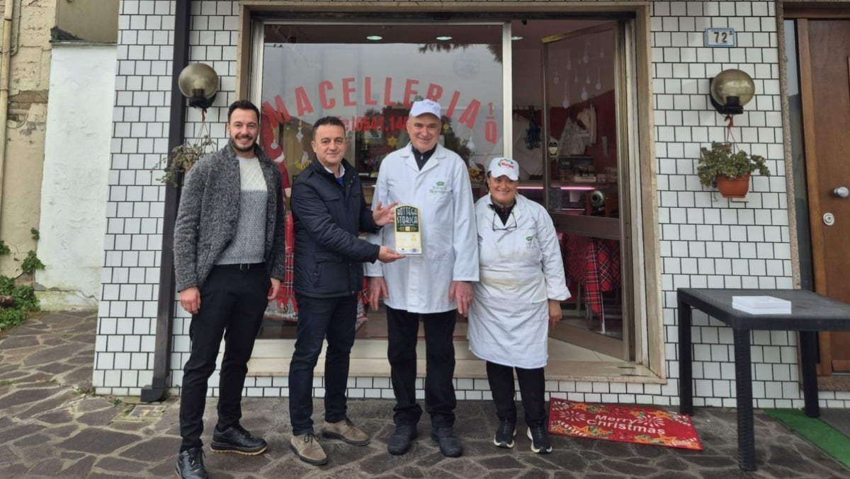 Nata come bottega di paese: la storica macelleria di Misano premiata come bottega storica - 