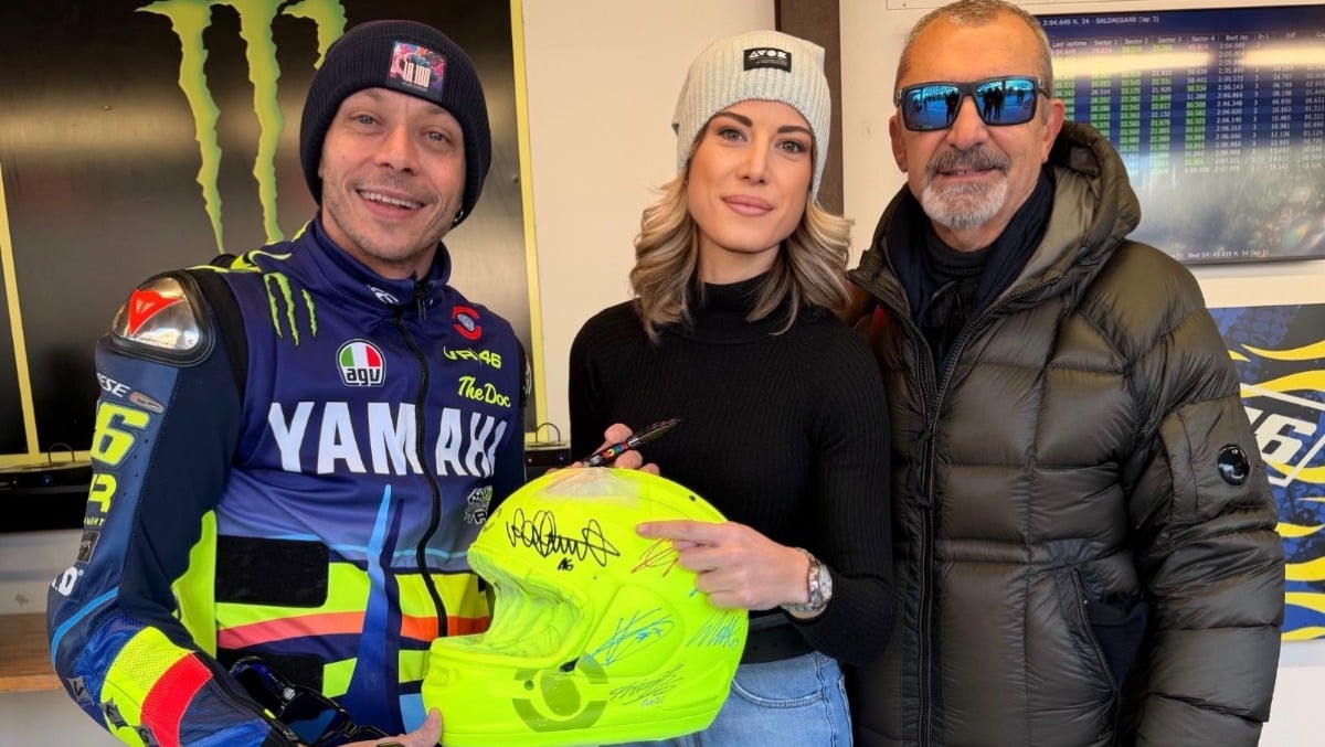 Misano verso il Natale: Babbi Natale in moto e in palio il casco firmato da Valentino Rossi - 