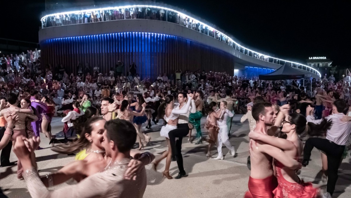 Parte il conto alla rovescia per il Capodanno più lungo del mondo: Rimini in festa per 50 ore - 