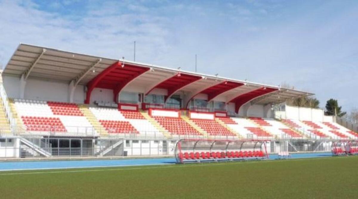 Fine del Rimini Calcio: la Procura muove i primi passi - Stadio Romeo Neri (archivio)
