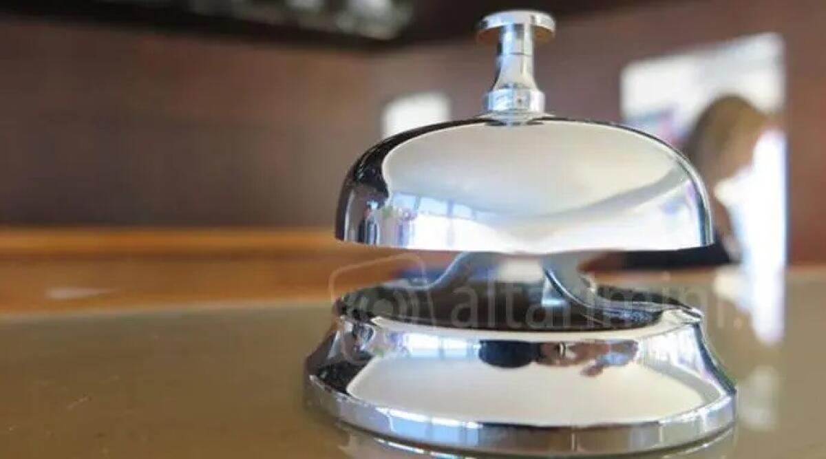 Tassa di soggiorno per interventi sulla sicurezza, il Comune di Rimini: "Niente risposta dal Governo" - Tassa di soggiorno, hotel, albergo, hall. Repertorio