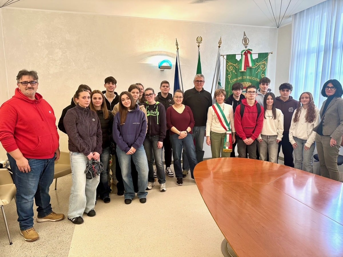 Studenti di Forlì in visita a Riccione per i progetti di orientamento e Piano Estate 2025 - 
