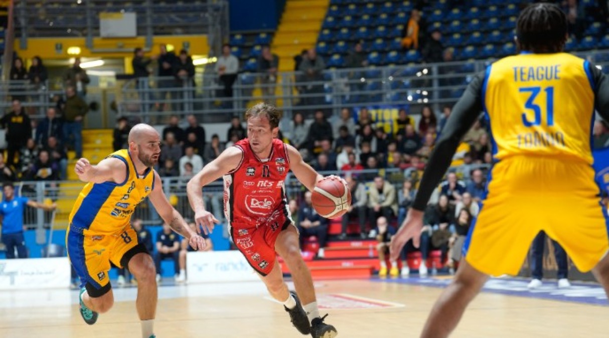 Basket A2, Dole cala il settebello: colpo a Torino (64-67) - Foto Giulia Serafini