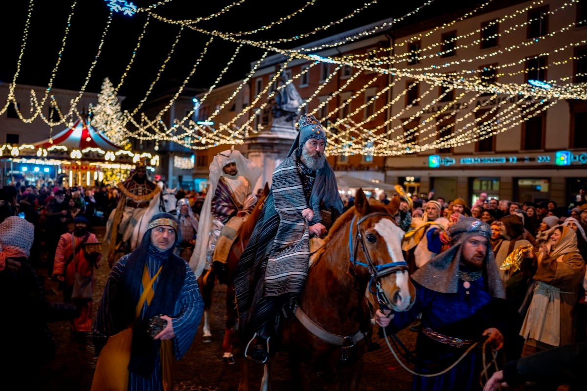 “In viaggio con i Re Magi”, Rimini apre l’anno tra tradizione e partecipazione - 