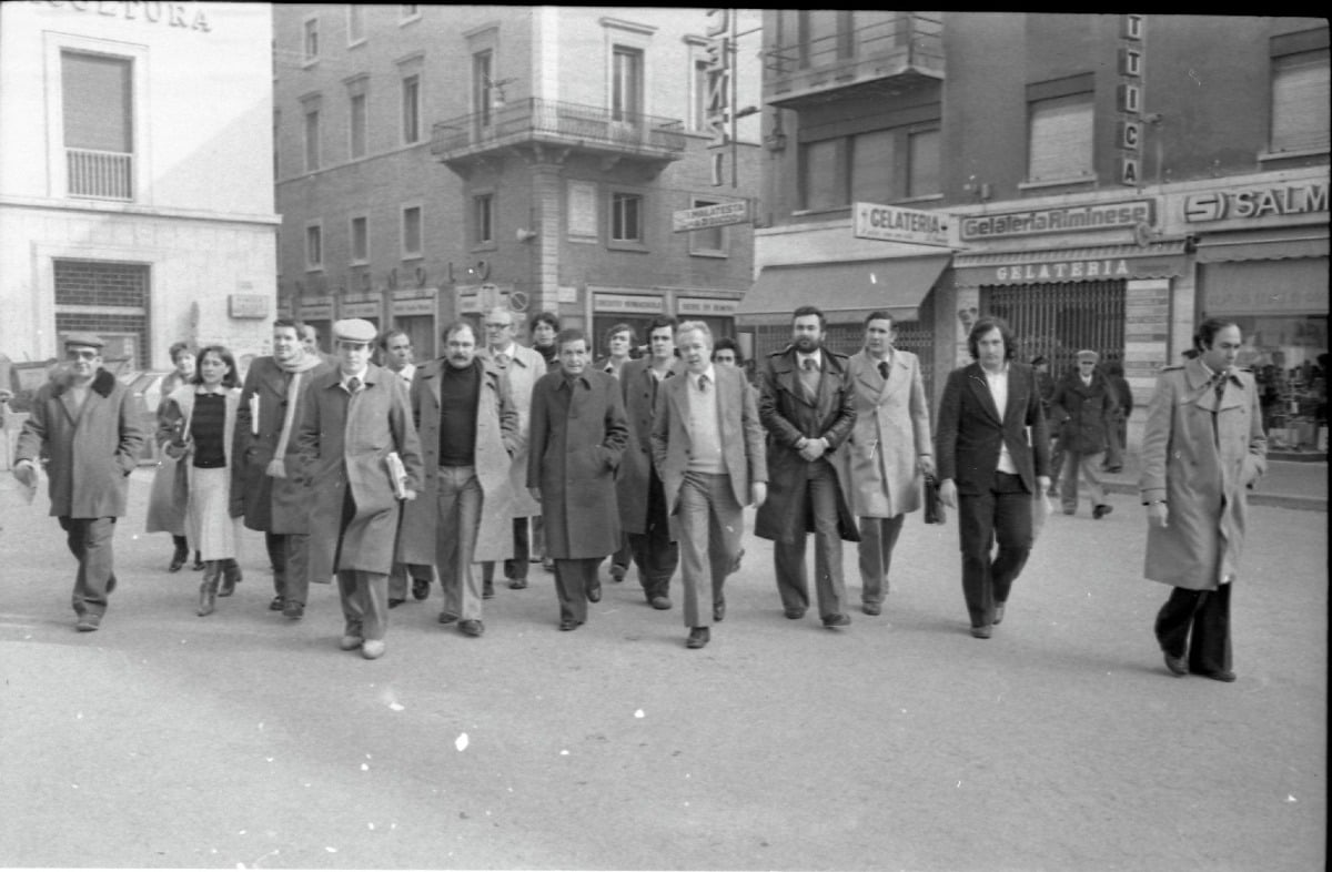 Rimini80: ultimi giorni per esplorare la città di Tondelli - Berlinguer in piazza Cavour Ph Minghini