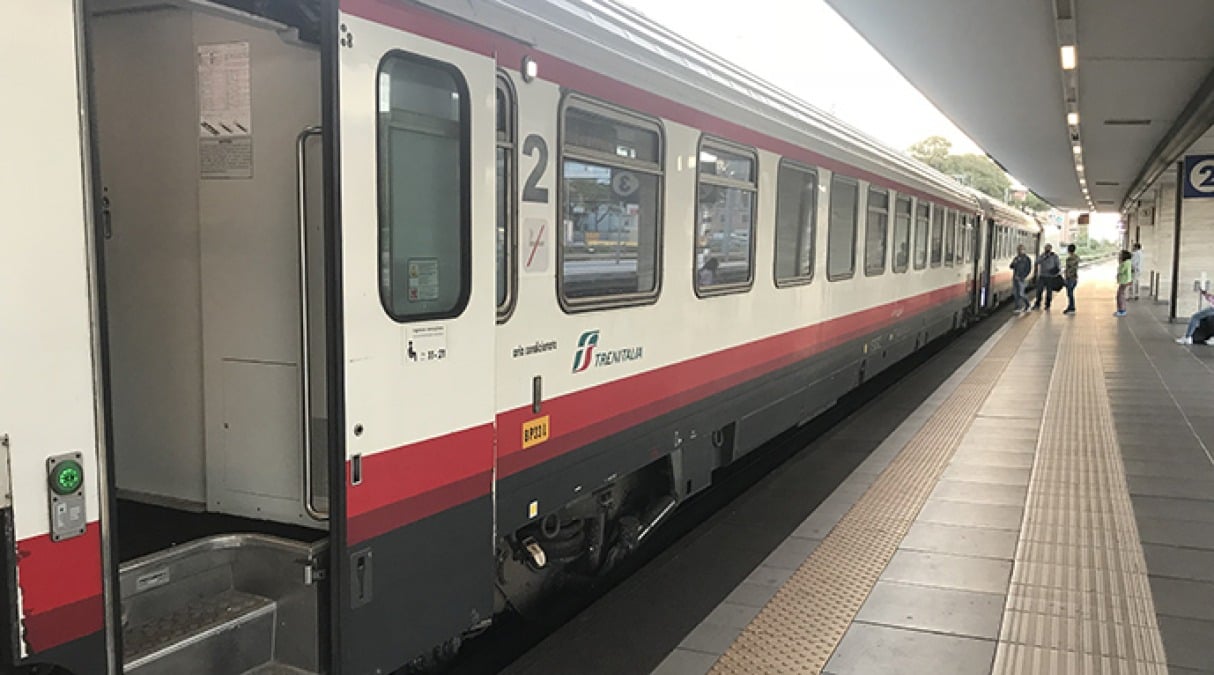 Maltempo, ancora sospesi i treni sulla linea Faentina - Foto repertorio