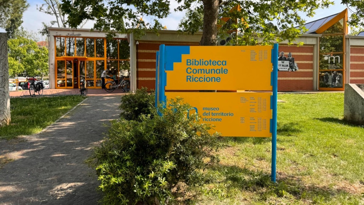 Riccione, un viaggio nella storia della fotografia: si parte dai pionieri dell’Ottocento - Biblioteca Comunale di Riccione