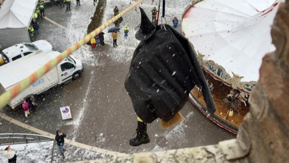 La Befana dei Vigili del Fuoco a Rimini si sposta all'11 gennaio, dopo le prove sotto la neve - 