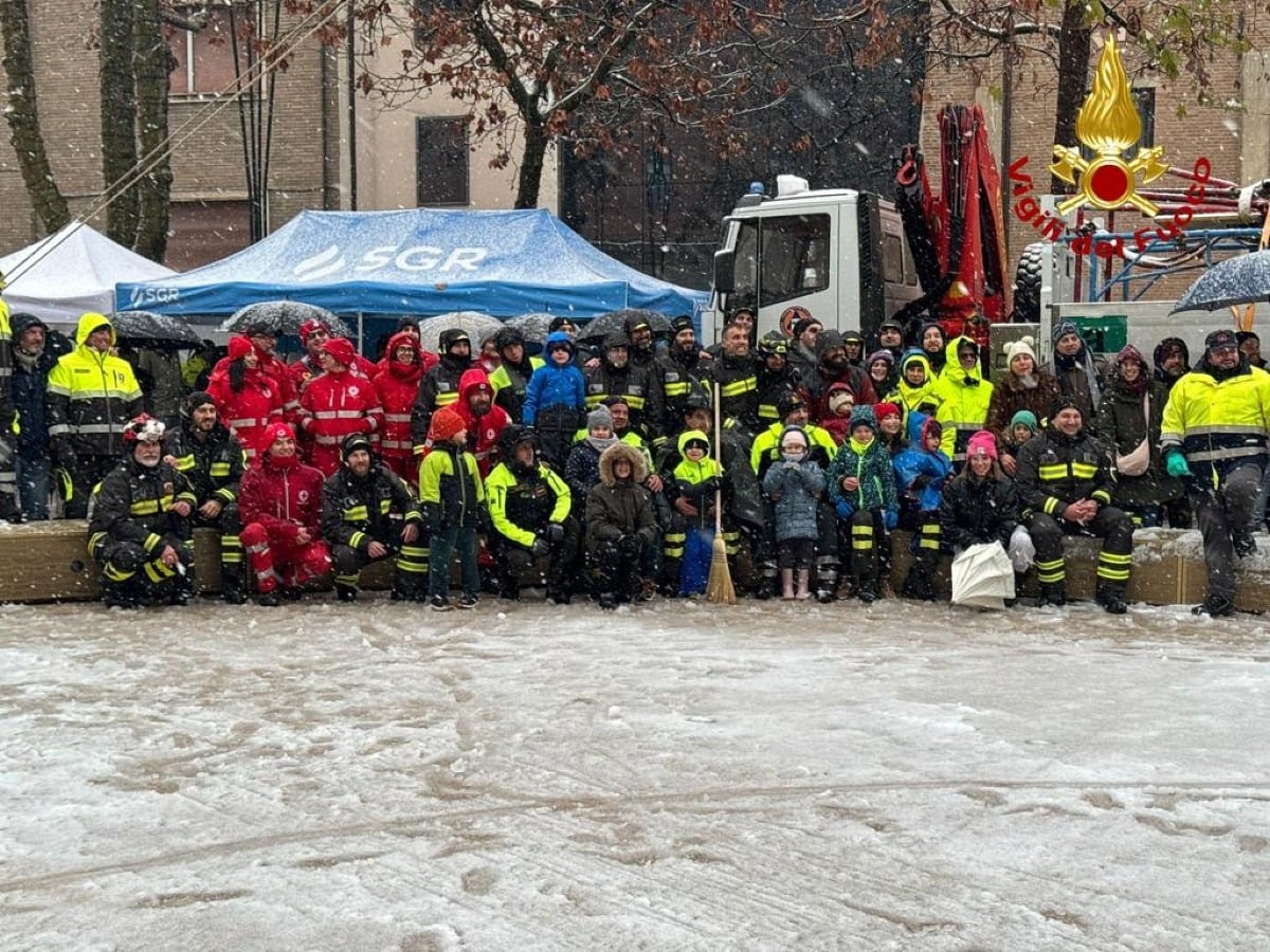 Rimini chiude le festività con la Befana, il Presepe di Sabbia e il Rimini Ice Village - 