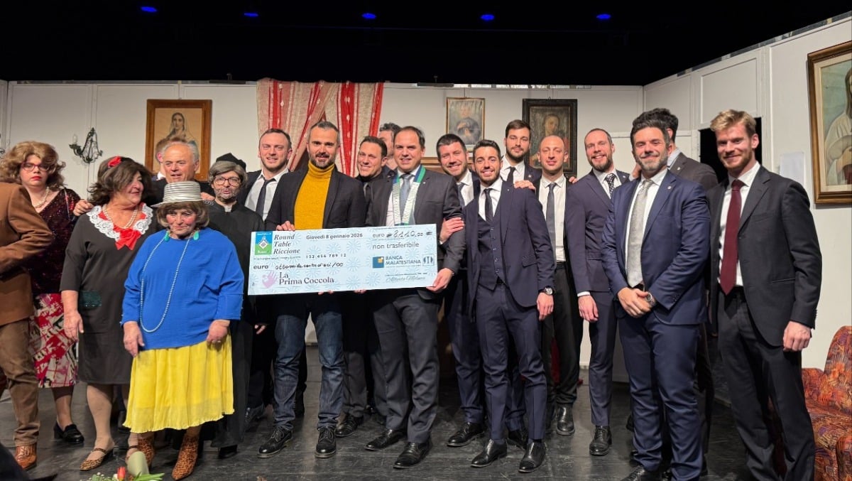 8000 euro donati alla Prima Coccola: la commedia dialettale è un successo - 