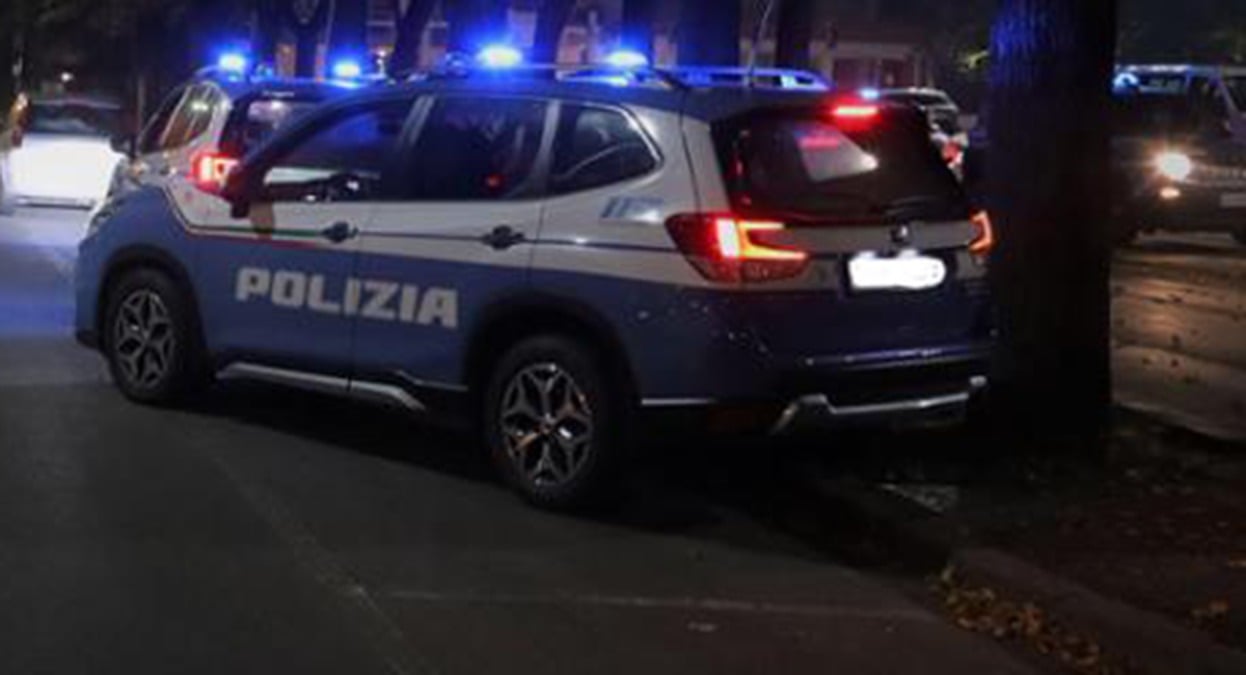 Ruba un cartello stradale e aggredisce la polizia: giovane di Cattolica finisce in tribunale - Archivio