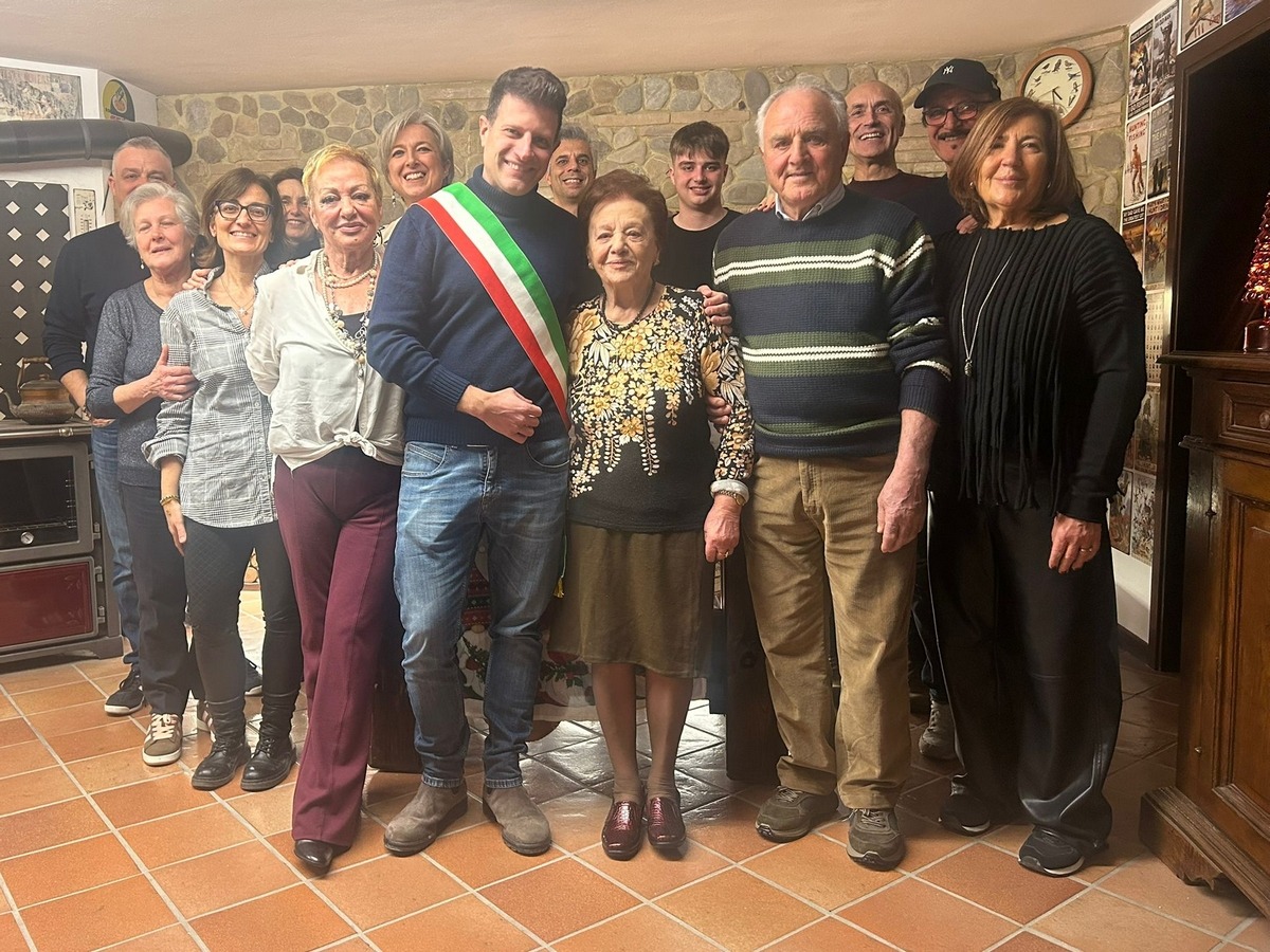 Libera tra figli, nipoti e pronipoti: 100 anni pieni di energia e allegria - 