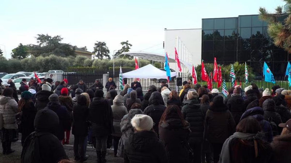 Aeffe, crisi aperta: l’allarme del Pd, “Il Governo non fa nulla” - © Rai