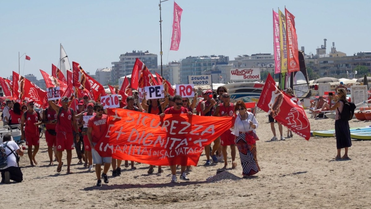 Rimini, bandi spiagge in arrivo: "Ma i lavoratori restano fuori dal tavolo" - 