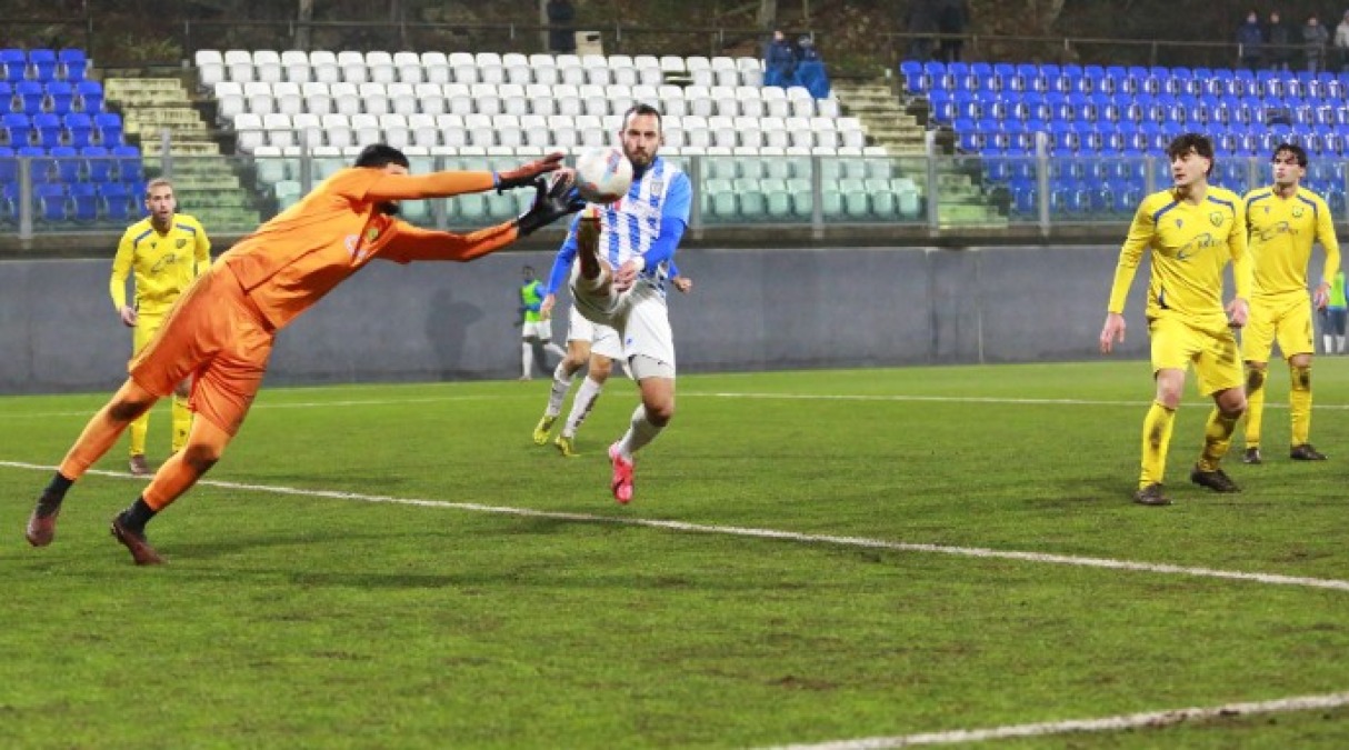 Calcio RSM, la Juvenes Dogana piega il Cosmos su autorete - Tre Penne-Faetano (FSGC/Novelli)
