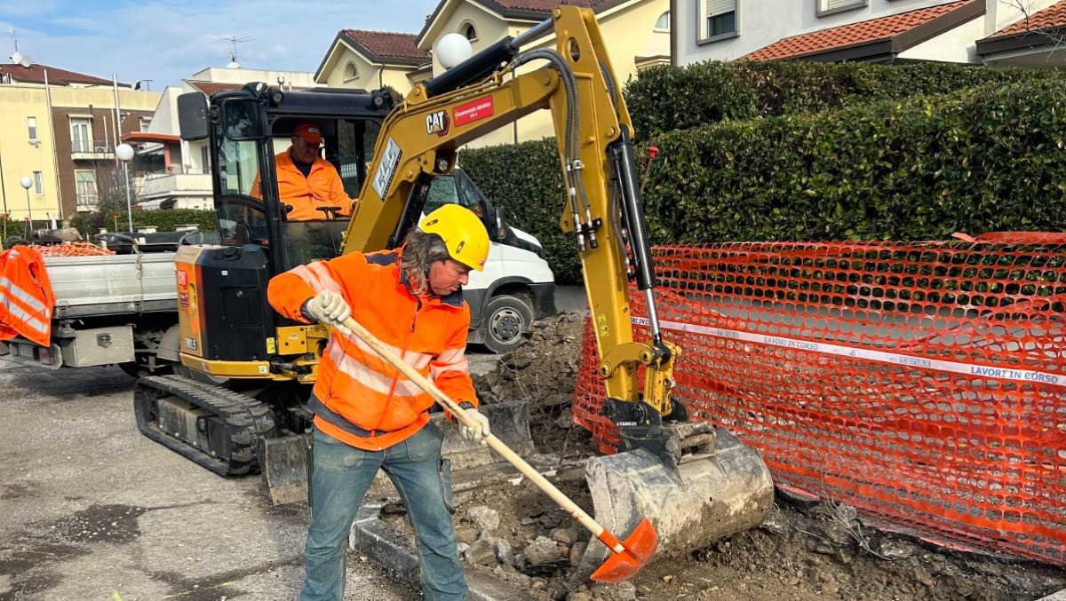 Più verde in piazza Sparacca a Cattolica: "Ma non diminuiranno i parcheggi" - Piazza Sparacca di Cattolica