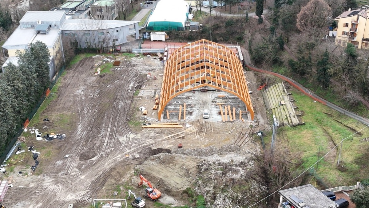 Novafeltria, prosegue spedito il cantiere della palestra. Piscina: aperte le buste per i lavori - www.altarimini.it RIPRODUZIONE RISERVATA