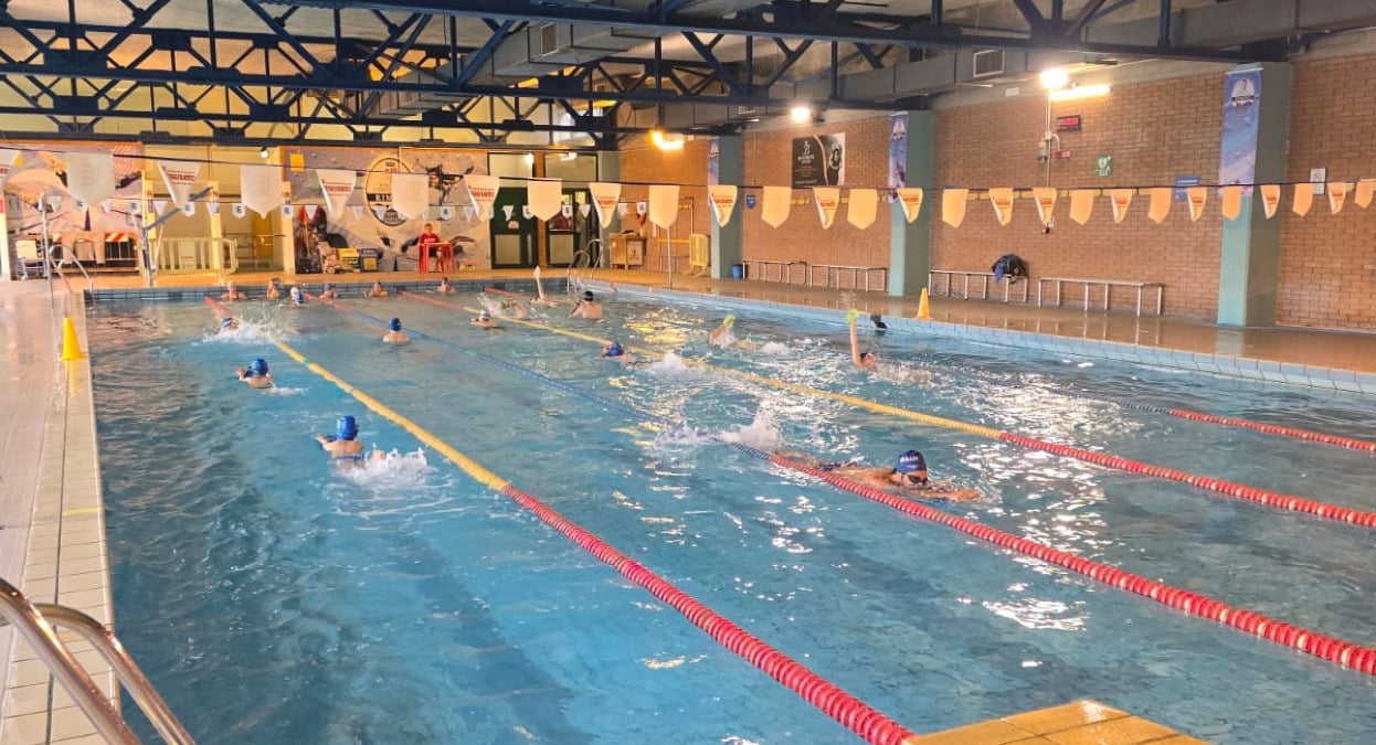 Futuro della vecchia piscina: il Comitato chiede di rinviare la chiusura