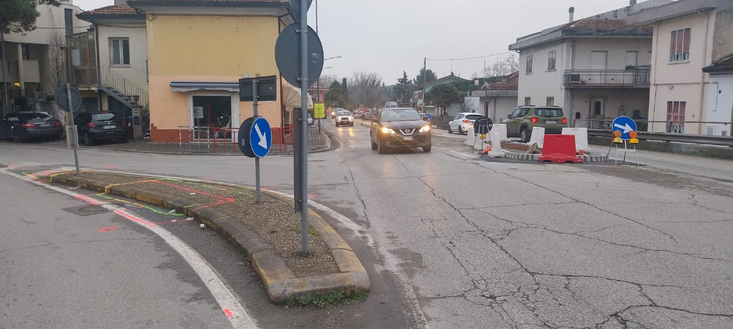 Riccione, modifiche alla viabilità in viale Romagna a causa del cantiere - Statale 16 Riccione, viale Romagna