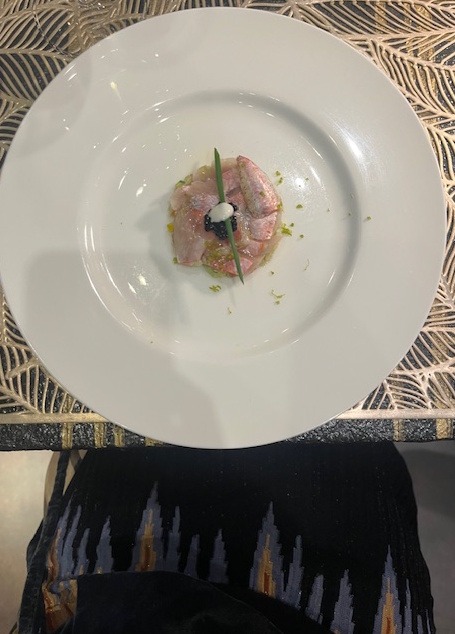 Foto: Triglia marinata al lime, piccole verdure e caviale