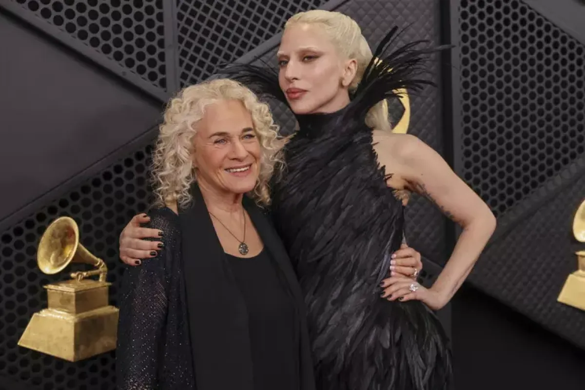 Bad Bunny fa la storia ai Grammy: primo album in spagnolo a vincere il premio dell’anno - © Ansa