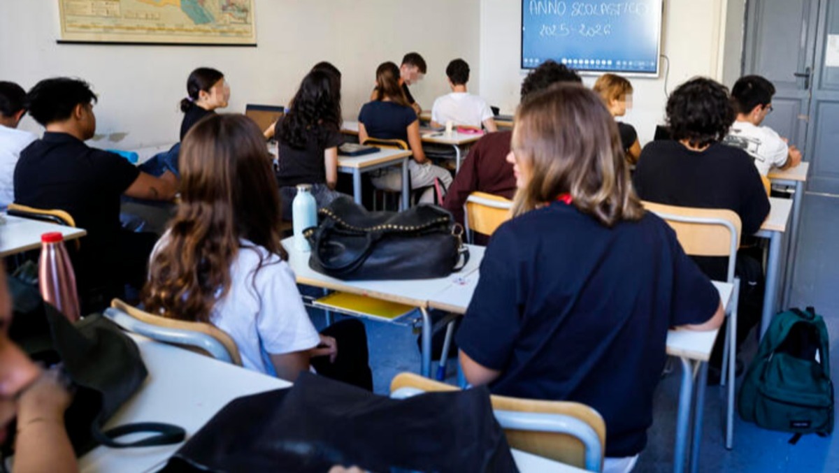 Docenti nel mirino, la Flc Cgil regionale denuncia: “Clima intimidatorio nelle scuole” - foto Ansa