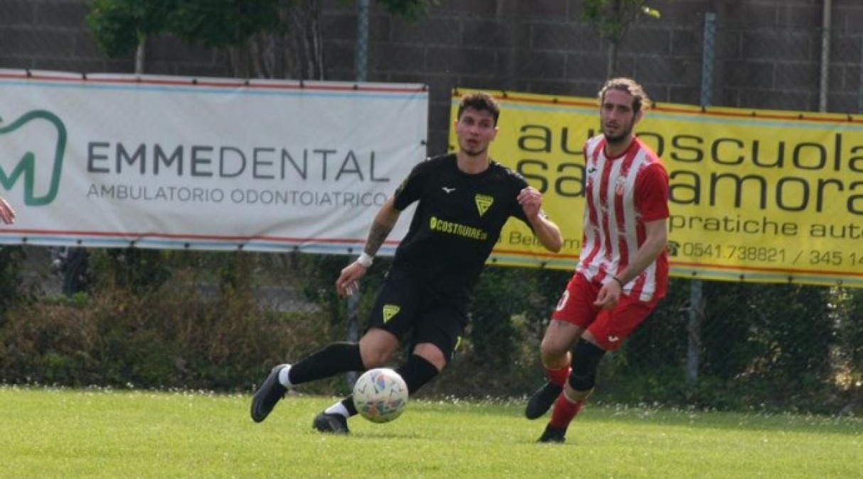 Calcio Prima: Victoria, Urbinati gol: 'Sette punti in tre partite, ritrovata serenità' - Davide Urbinati in azione