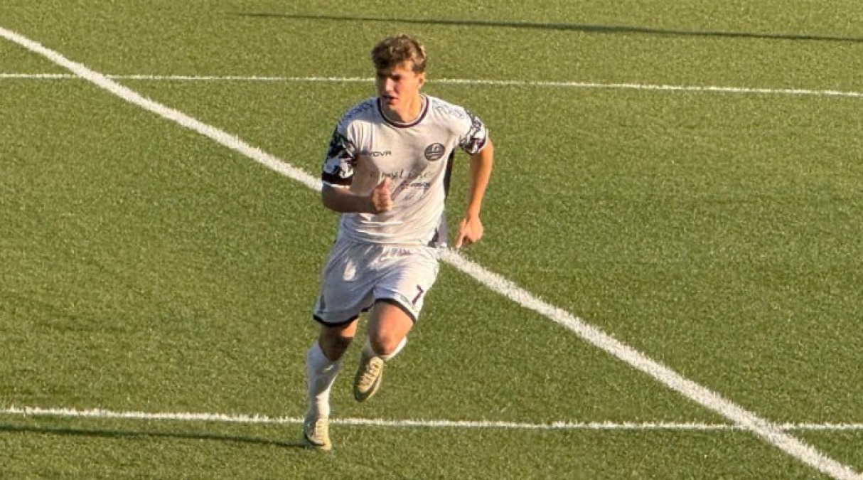 Calcio, Montesi gol: 'Sampierana da playoff, ma occhio alle spalle' - Riccardo Montesi in azione