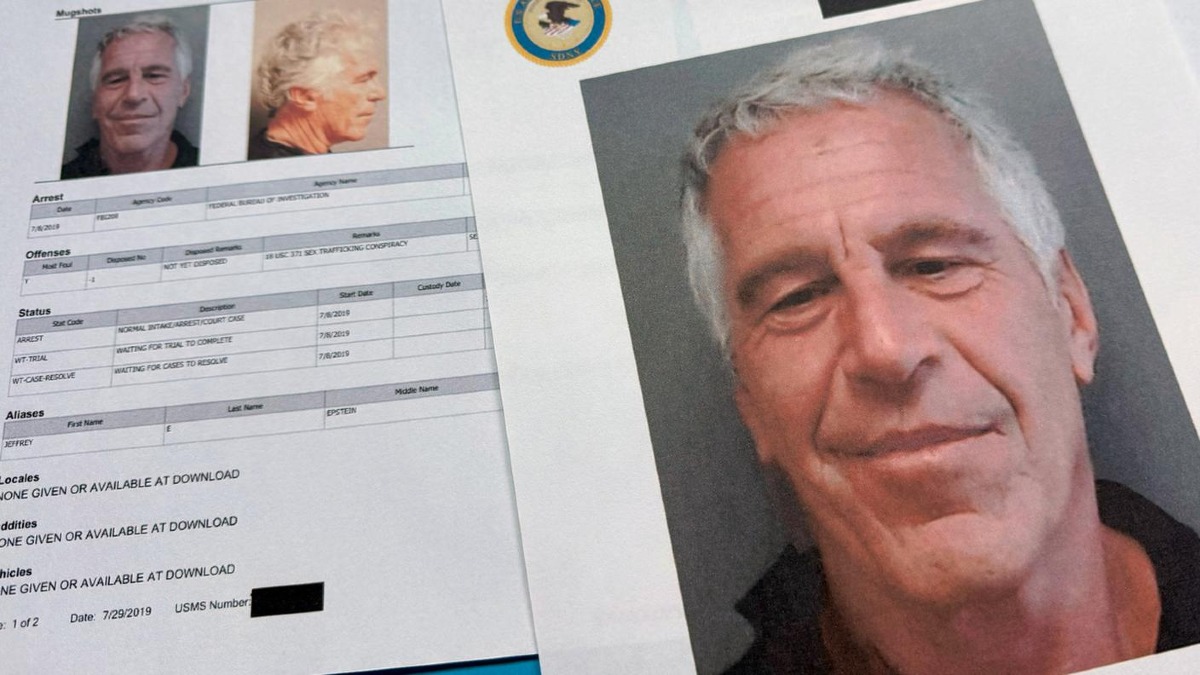 Epstein Files, via libera del Dipartimento di Giustizia: il Congresso potrà consultare le versioni integrali - 
